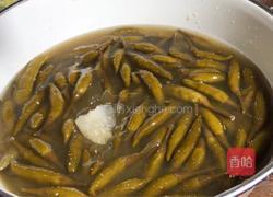 泡椒白菜的做法图解2