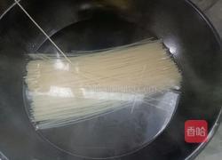 青菜炒米粉的做法图解2