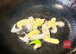 【春季“养肺”】荷塘什锦小炒肉的做法图解5