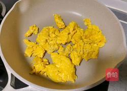 蚝油菜椒炒鸡蛋的做法图解3