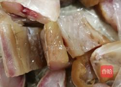 香辣青鱼块的做法图解1