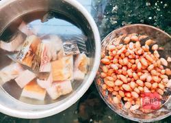 咸鱼烧花生的做法图解2