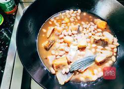 咸鱼烧花生的做法图解10