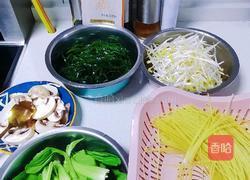 酸辣素米线的做法图解2