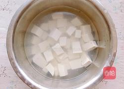 海鲜菇炖豆腐的做法图解2