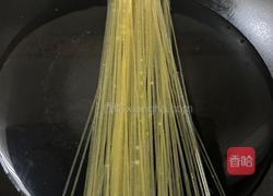 炒米线的做法图解2