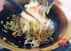 炒小米米线的做法图解9