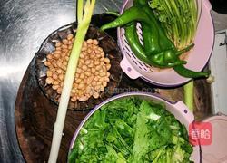 花生沫熬小白菜的做法图解1