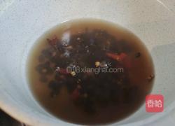 黑豆香菇小油菜的做法图解3