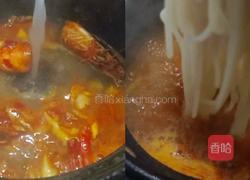 砂锅酸辣米线的做法图解4