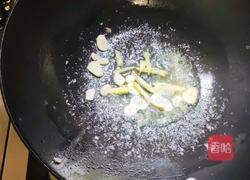 西葫芦炒虾仁的做法图解5