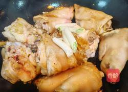 砂锅卤猪蹄的做法图解3
