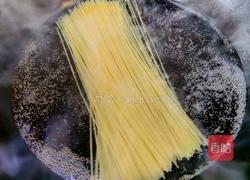 捞汁米线的做法图解2