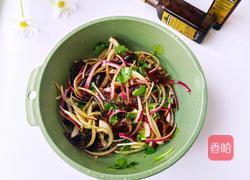 洋葱拌木耳的做法图解5