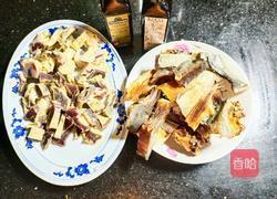腊肉烧腊鱼的做法图解1