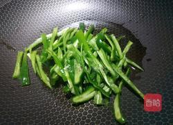 蒜苗卤牛肉的做法图解4