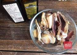 腊肉炒藜蒿的做法图解1