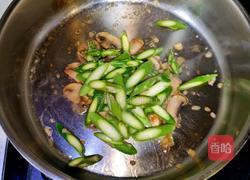 法式芦笋炒口蘑的做法图解8