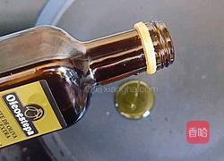 橄榄嫩煎柠檬虾的做法图解4