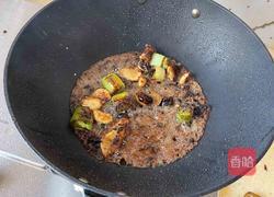 酱炖鲫鱼的做法图解7