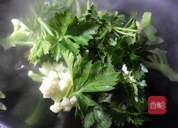 木耳炒花菜的做法图解10
