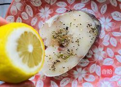 香煎鳕鱼的做法图解3