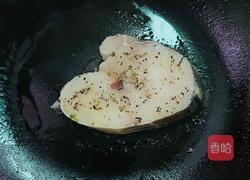 香煎鳕鱼的做法图解5