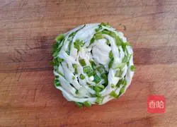 Illustration of how to make olive oil chive pancake 16