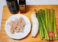 芦笋虾仁的做法图解1