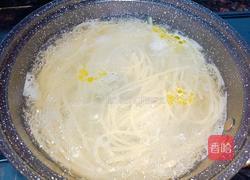 鸡肉咖喱酱意面的做法图解4