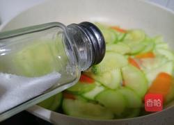 橄榄油炒西葫芦的做法图解7