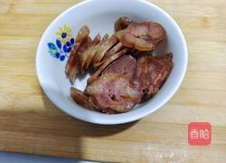 腊肠鲜蔬披萨的做法图解5