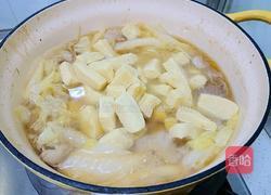 大白菜猪肉豆腐炖粉条的做法图解5