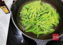 莴笋鸡蛋汤的做法图解4