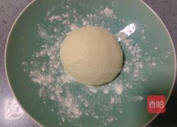 火腿培根披萨的做法图解6