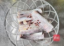 【春季养生菜】酒香烧带鱼的做法图解1