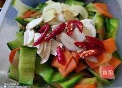 酸辣泡菜的做法图解5