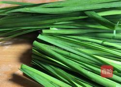 韭菜炒虾米的做法图解1