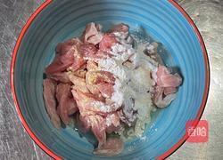 【春季养生菜】蒜苔小炒肉的做法图解3