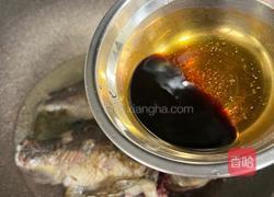 毛豆烧鲫鱼的做法图解9