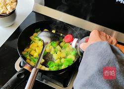 青椒土豆炒鸡丁的做法图解12