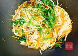茭白胡萝卜丝炒肉丝的做法图解5
