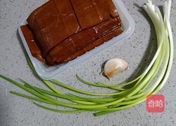 凉拌豆腐干的做法图解1