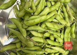 辣卤毛豆的做法图解1