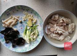 葱爆鱿鱼卷的做法图解1