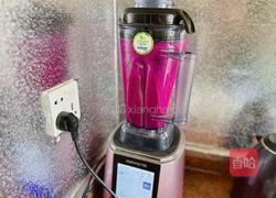 火龙果香蕉汁的做法图解3