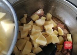 猪肉炖土豆的做法图解6