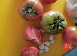 西红柿炒鸡蛋的做法图解1