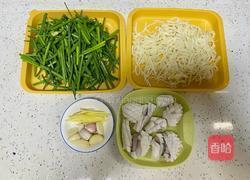 墨鱼笋丝炒韭菜花的做法图解1