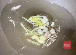墨鱼笋丝炒韭菜花的做法图解2